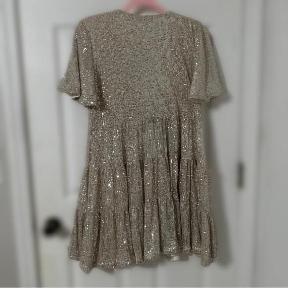 PinkBlush Champagne Sequins Short Sleeve Dress Size M - Picture 5 of 10